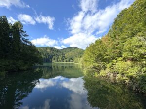 横倉の棚田と水無沼