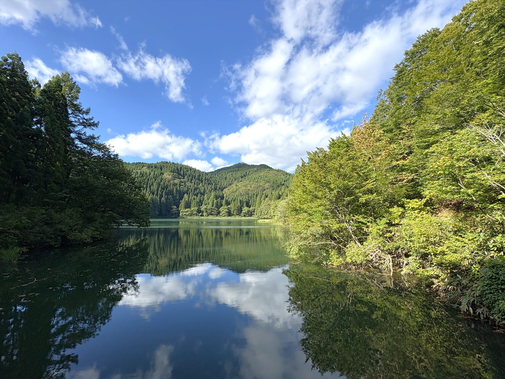 横倉の棚田と水無沼